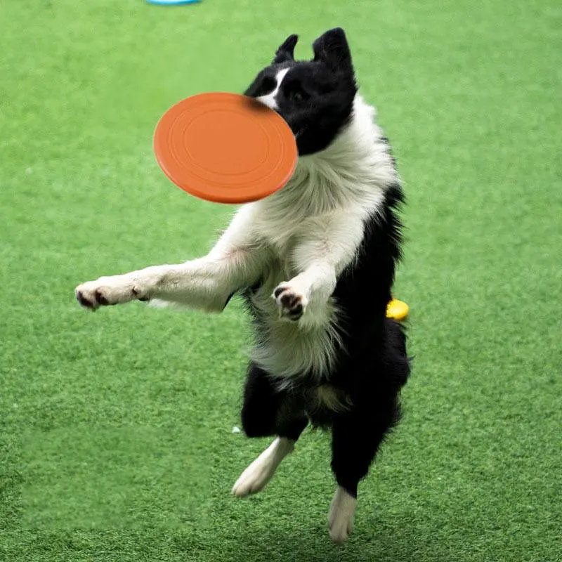 Силіконова літаюча тарілка-фризбі для собак Soft Silicone Dog Flying Disc, 1 шт. - фото 4