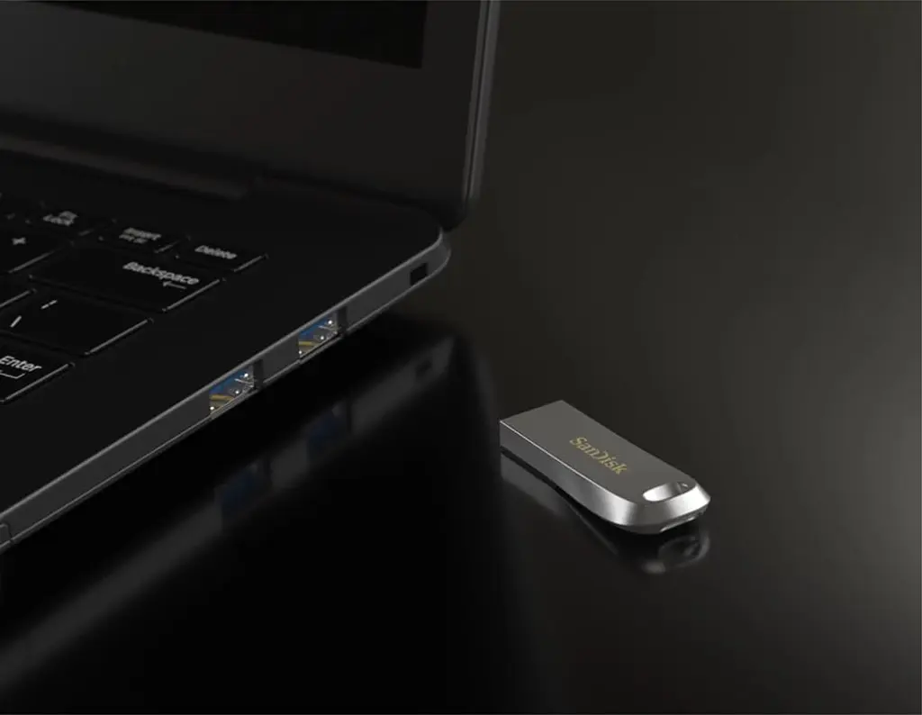 USB флеш-накопичувач SanDisk Ultra Luxe 32GB USB-A 3.1 Silver (SDCZ74-032G-G46) [114232] - фото 6