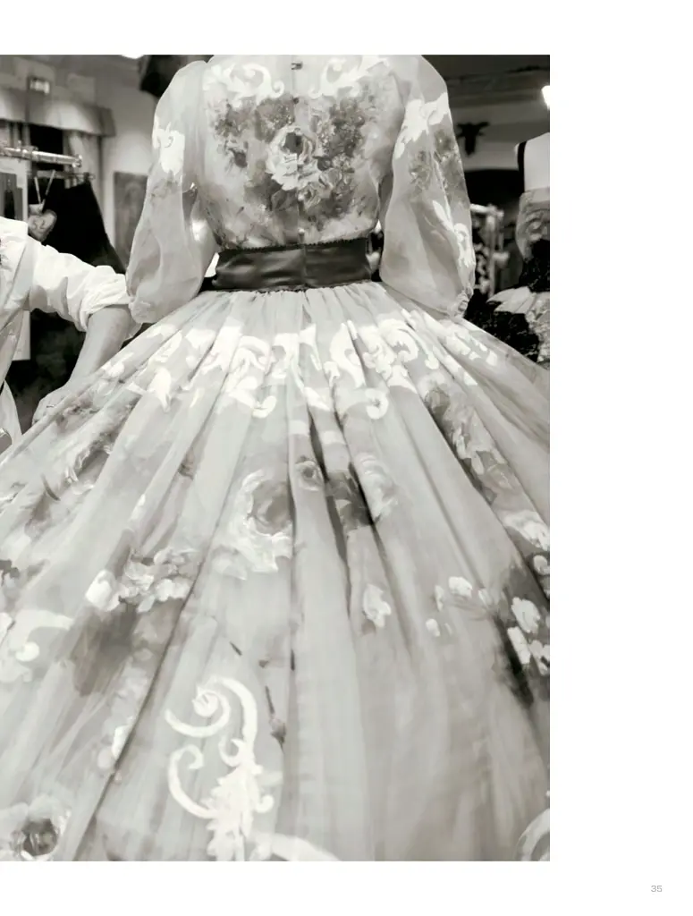 La Dolce Vita. Inside the World of Dolce&Gabbana’s Alta Moda Fashion Shows - Метт Левер - фото 5