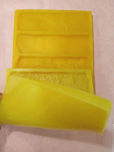 Гнучка поліуретанова форма для виготовлення декоративної цегли A.N.B. "КАНТРІ" на 4 плитки - фото 9