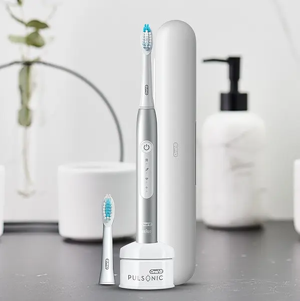 Электрическая звуковая зубная щётка Oral-B Pulsonic Slim Luxe 4500 + футляр, серебро - фото 2