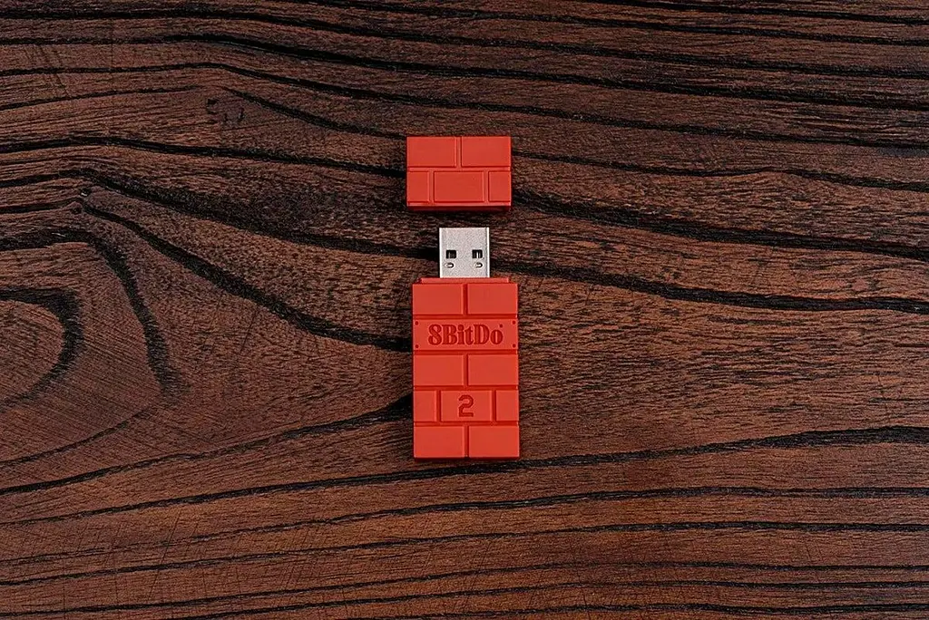 USB адаптер 8BitDo USB Wireless Adapter 2 для Switch/Android/Windows/macOS Brown [90212] - фото 3