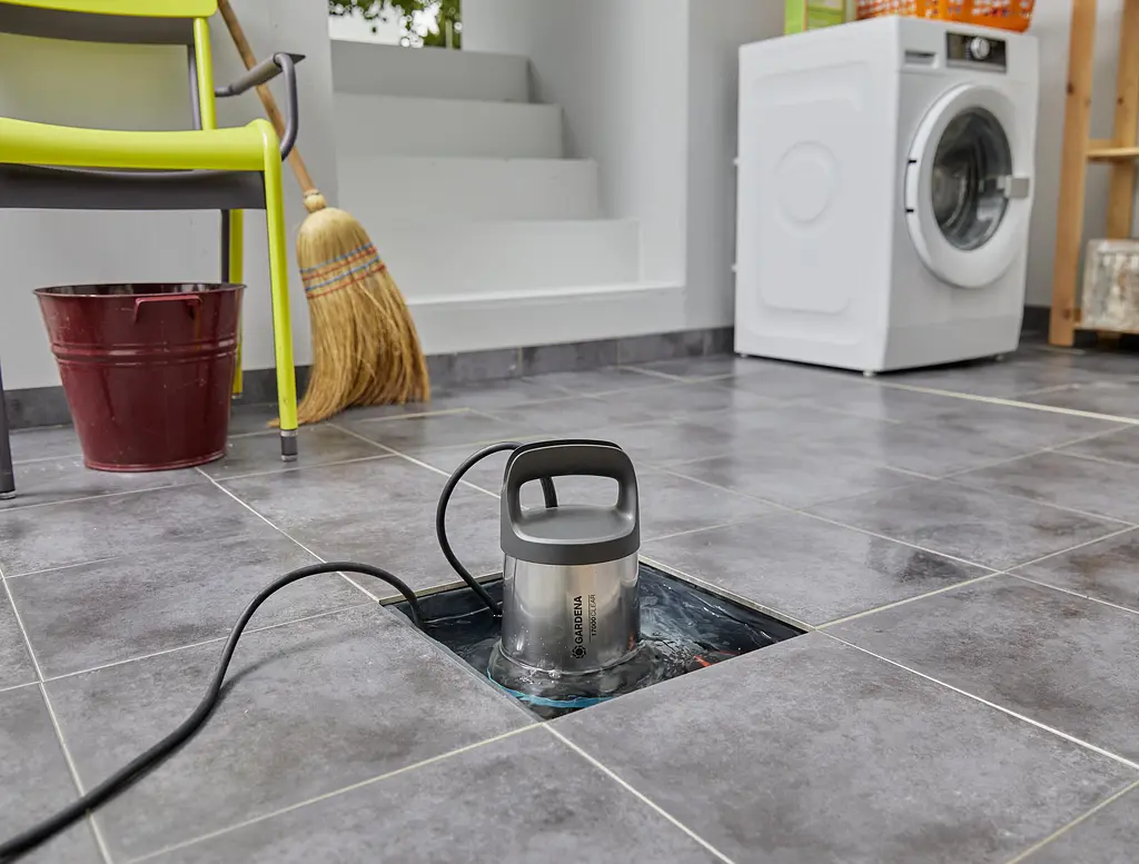 Насос дренажний для чистої води Gardena 17000 Aquasensor LED (09036-20) - фото 4