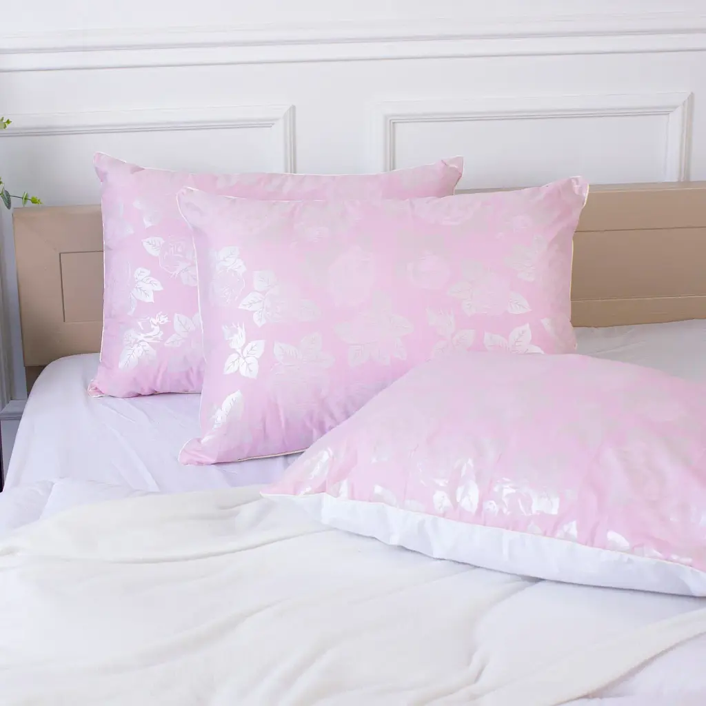 Подушка пухова MirSon Karmen №1806 Bio-Pink м'яка пух 90% 40х60 см біло-рожева (2200003011722) - фото 8
