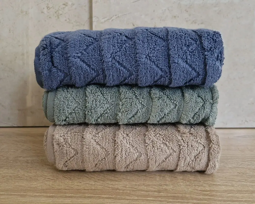 Набір турецьких махрових рушників Cestepe MicroCotton Premium 3 штуки 50x90 Ucgen 1 щільність 600 г/м2 - фото 4
