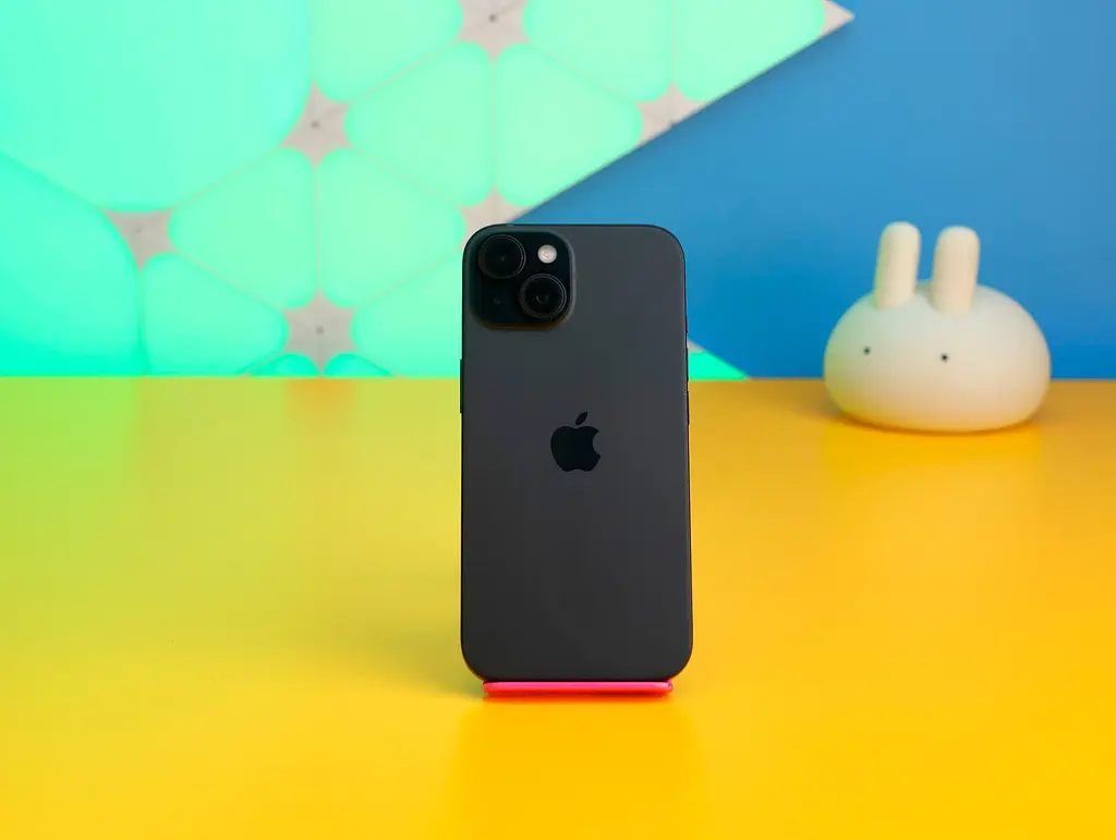 Смартфон Apple iPhone 15 256GB Black (MTP63) Б/В [162607] - фото 6