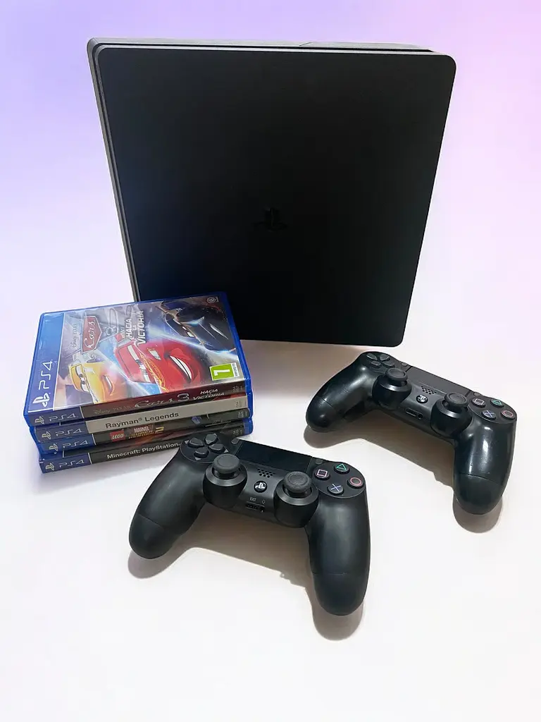Стационарная игровая консоль PlayStation 4 Slim + 4 детские игры - фото 3