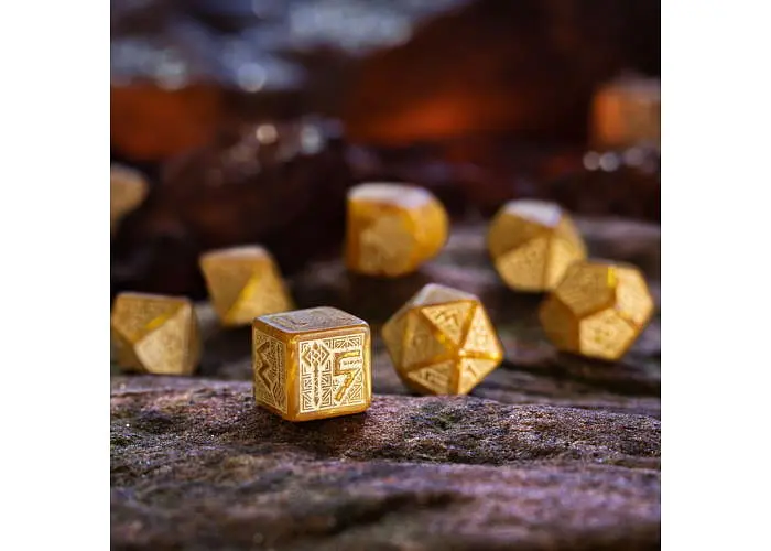 Набор кубиков Dwarven Dice Set: Gold , 7 шт. (RDWA08) - фото 5
