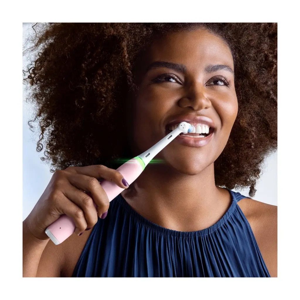 Электрическая зубная щетка Oral-B iOG3.1A6.0 Blush Pink (8006540731222) - фото 6