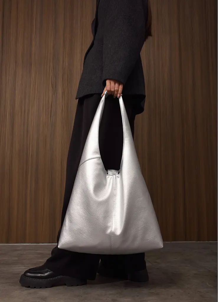 Жіноча сумка Sambag HOBO M срібло 35 х 40 х 8 см (53200003) - фото 7