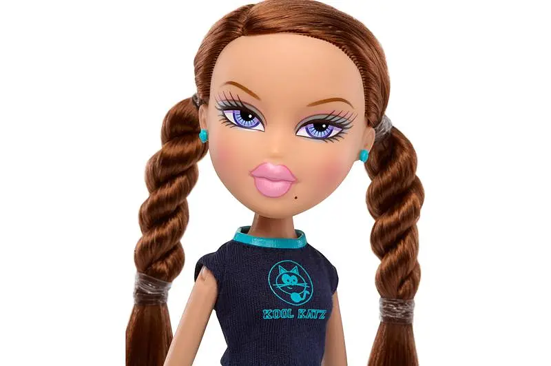 Лялька 569558 ФУТБОЛІСТКА РОКСІ серії "Play Sportz" з акс. BRATZ - фото 5