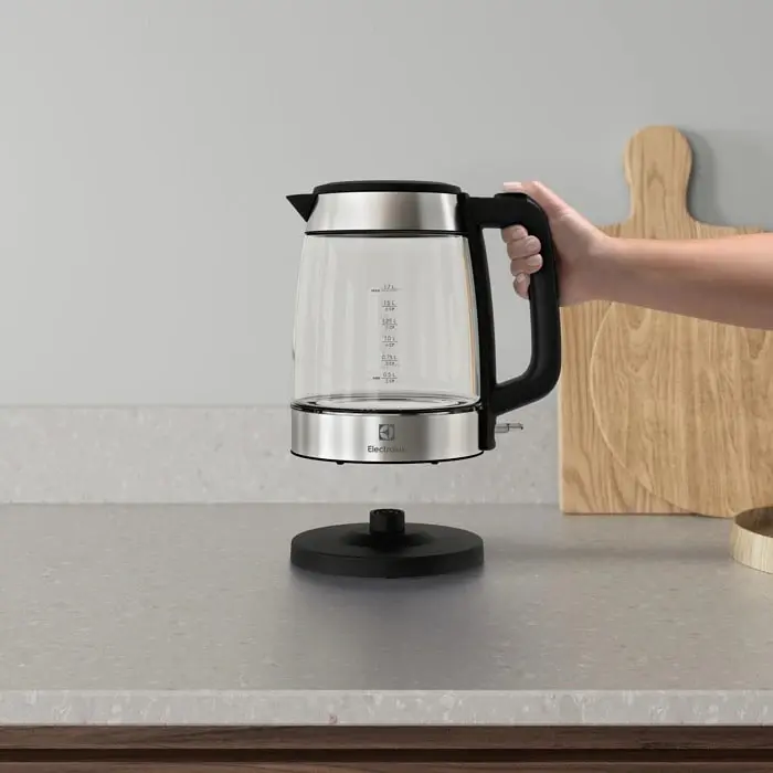 Електрочайник Electrolux 1.7 л Strix скло чорний+нержавіюча сталь - фото 6