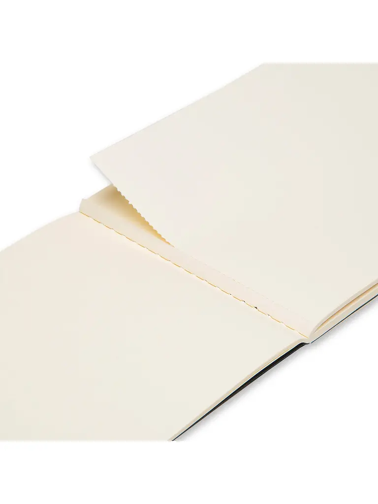 Записник Moleskine Art Cahier середній, Для нарисів Чорний (ARTSKA3) - фото 4