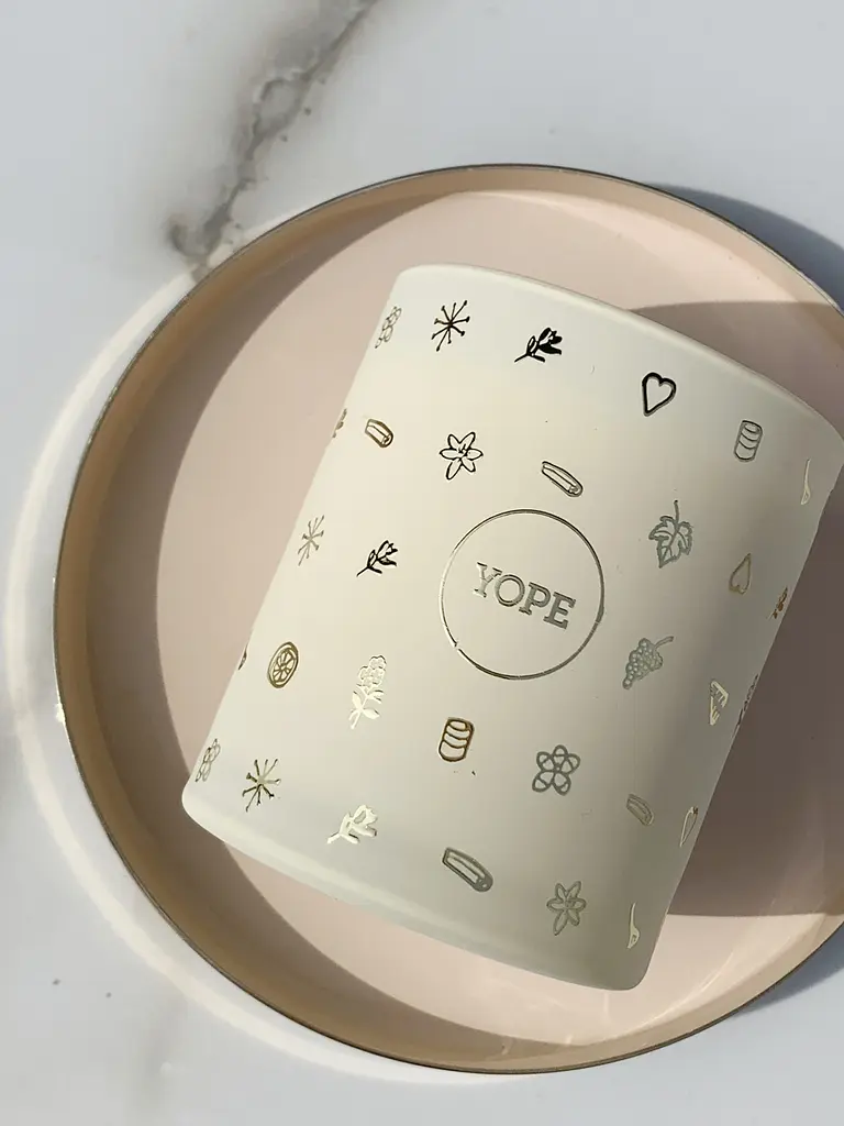 Свічка декоративна Yope Vanilla 9.8 х 8.3 см біла  200 мл - фото 4