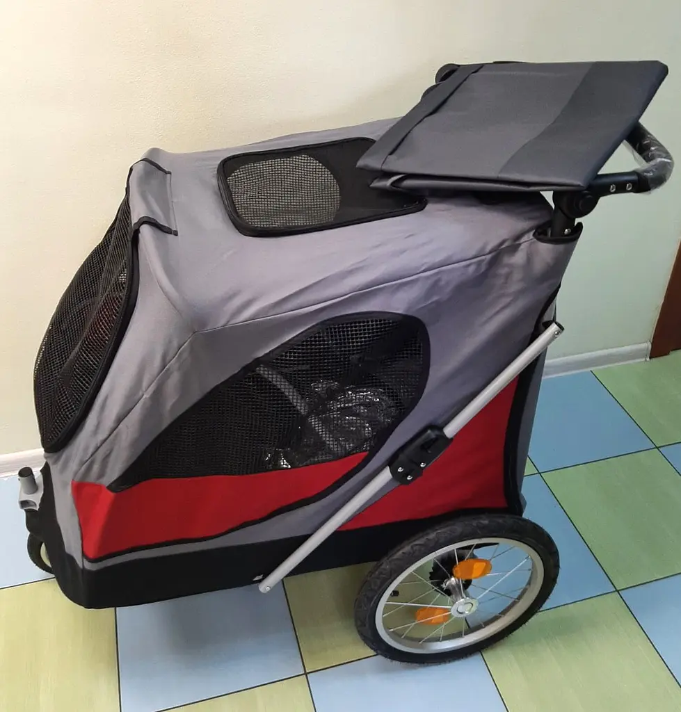 Візок для собак Pet Travel Red зі столиком чохлом та дощовиком Medium - фото 8
