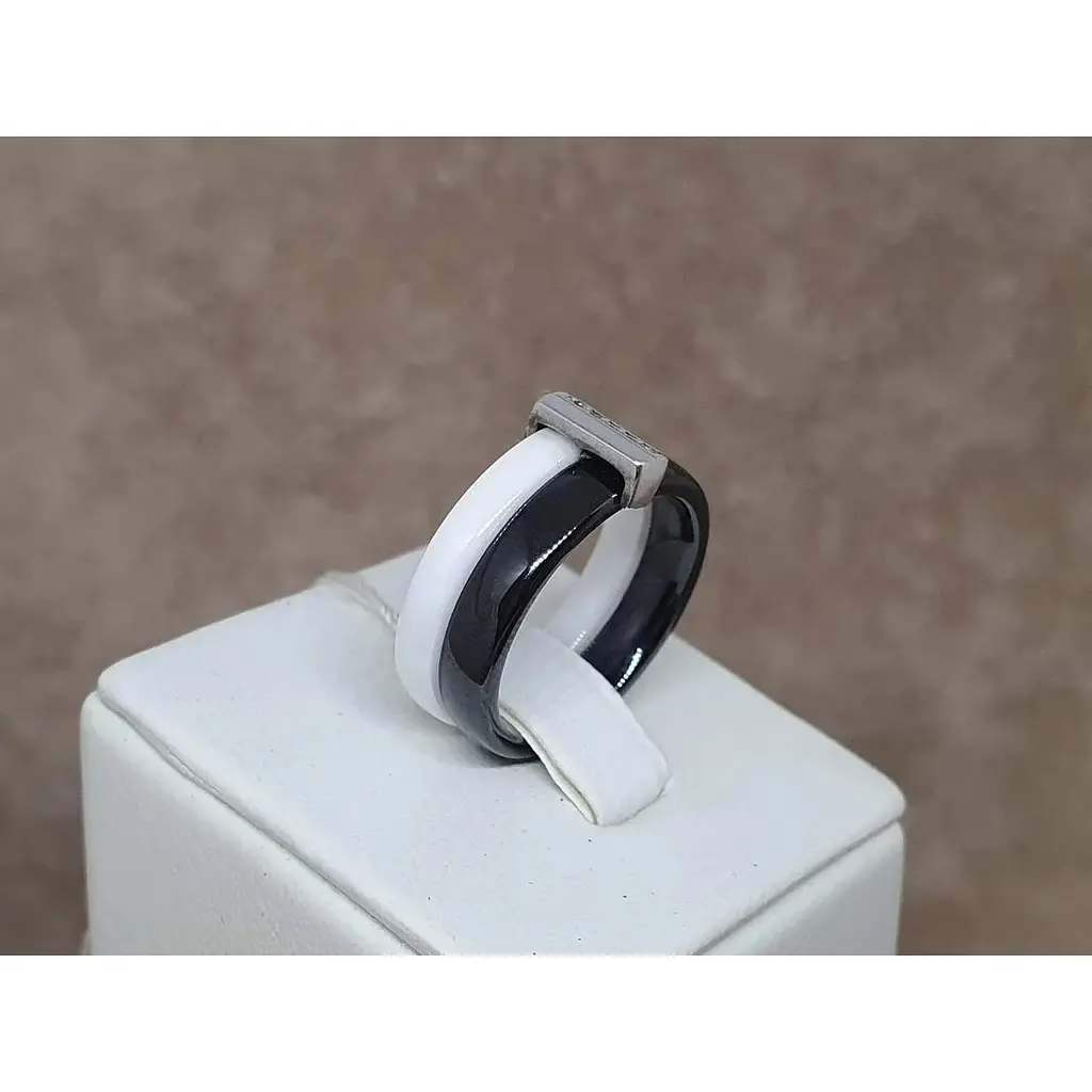 Срібне кільце Aurora з керамікою і фіанітами. С1104ЧБ 18 - фото 3