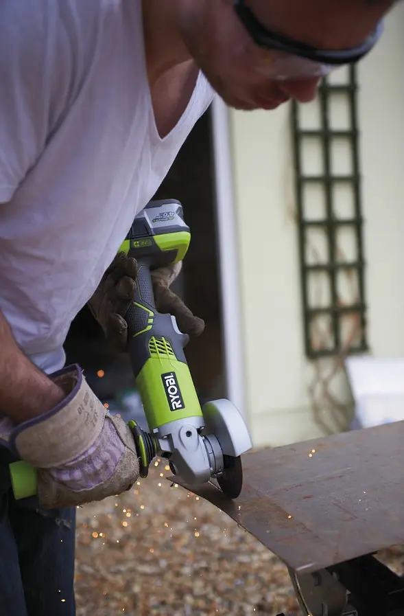 Шліфмашина кутова Ryobi ONE+ R18AG-0 акумуляторна 18 В без АКБ і ЗП - фото 3
