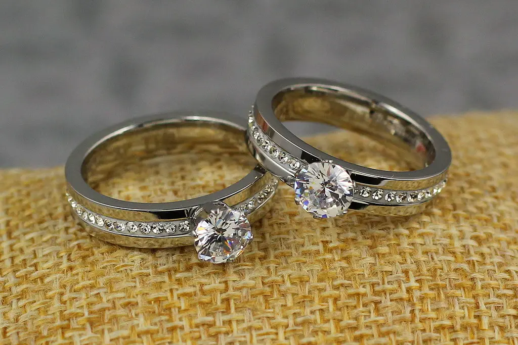 Кільце Xuping Jewelry вічна мить р 20 сріблясте - фото 3