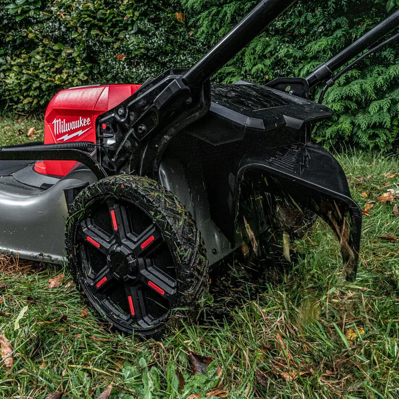 Газонокосарка акумуляторна безщіткова самохідна MILWAUKEE, M18F2LM53-0 (2×18 В), 53см (каркас, картонне пакування) - фото 4