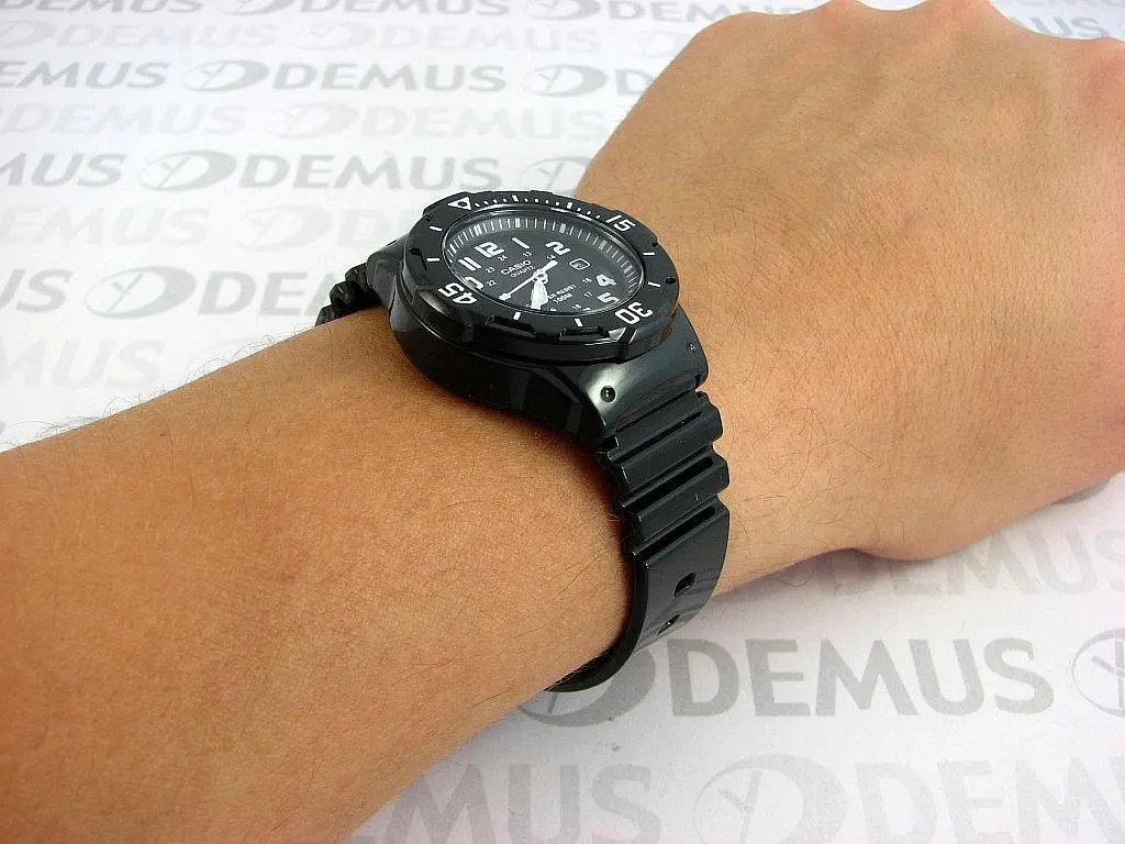 Годинник Casio LRW-200H-1BVEF - фото 4