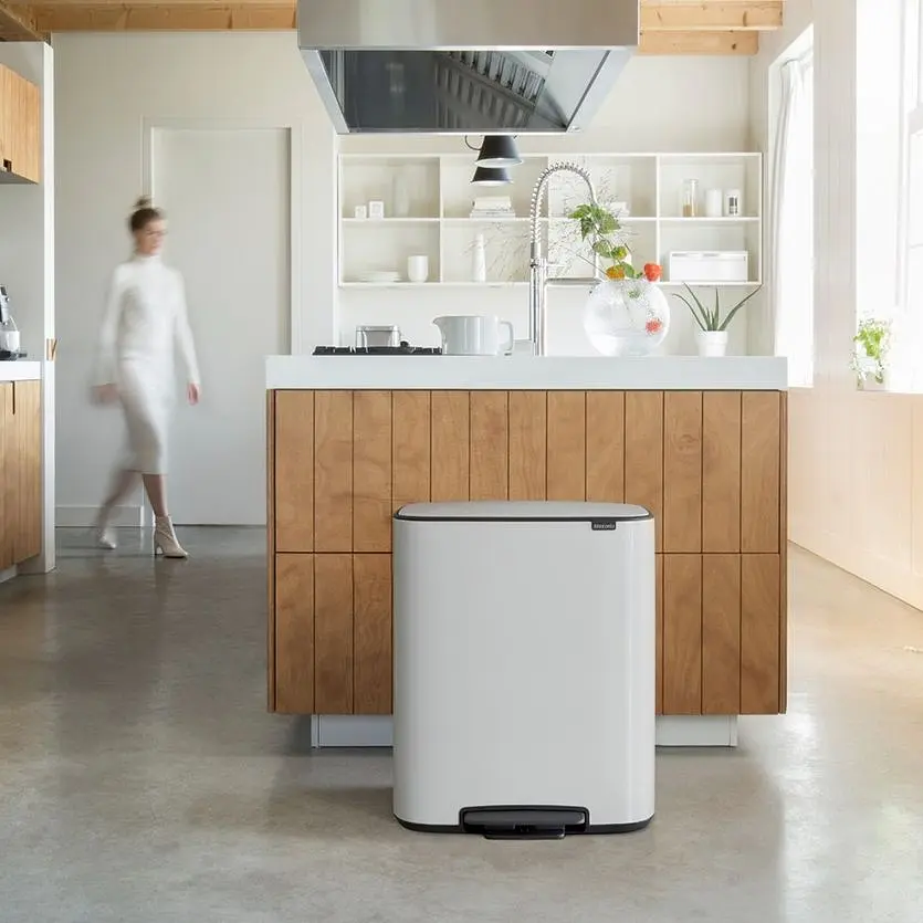 Бак для мусора Brabantia Bo с педалью 2x30 л белый (211447) - фото 7