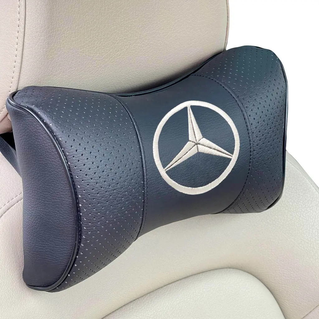 Подушка на підголівник з логотипом Mercedes-Benz екошкіра Чорна 1 шт - фото 2