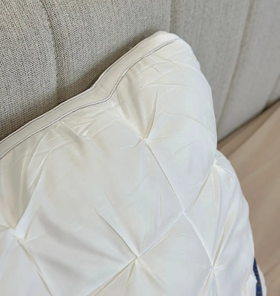 Подушка тісто з поліефірного волокна Hotel pillow 19533 50х70 см біла - фото 3