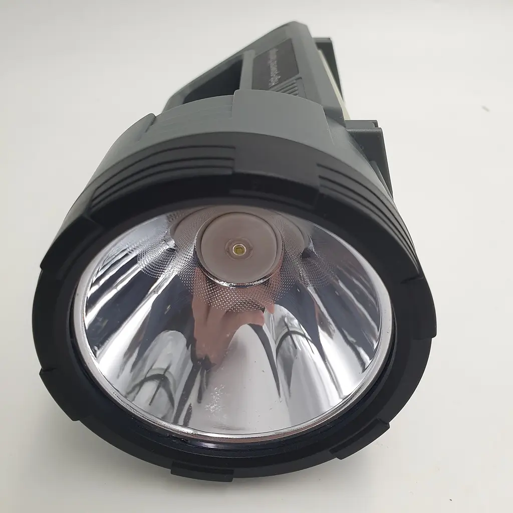 LED Прожектор акумуляторний світлодіодний 4W та 3 COB бічний лампою світильником функція Power Bank 2400mAh ліхтар Panther PT-8877 - фото 6
