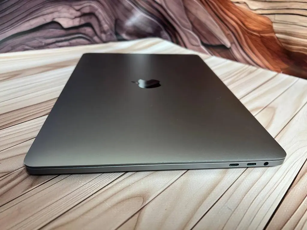 Ноутбук Apple MacBook Pro 13" A1989 i7-8559U/16/500 (C02XJ0RHJHD2) Б/в - фото 6