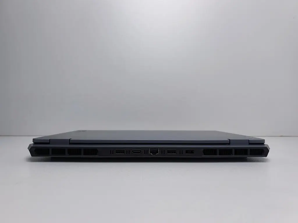 Ноутбук Lenovo 15.6 LOQ 15ARP9 FHD IPS 144Hz/Ryzen 5 7235HS/16GB/512SSD/RTX 4050 6GB/DOS (83JC00LYUS) - фото 4