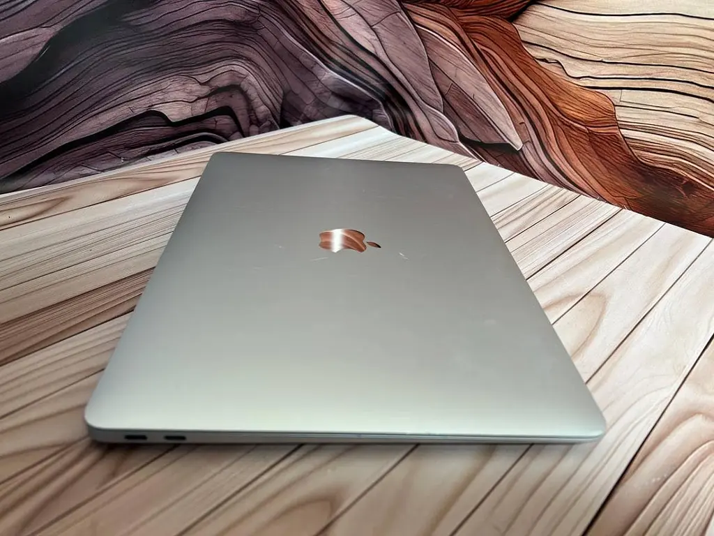 Ноутбук Apple MacBook Air 13" i5-8210Y/16/256 (FVFZ60M3LYWR) Б/в - фото 6