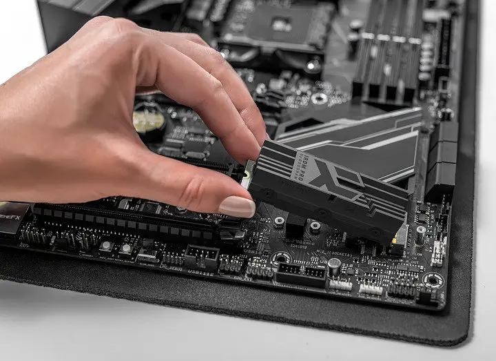 Накопичувач SSD внутрішній GOODRAM 4 TB IRDM PRO PCIe 4X4 M.2 2280 (IRP-SSDPR-P44A-4K0-80) - фото 8