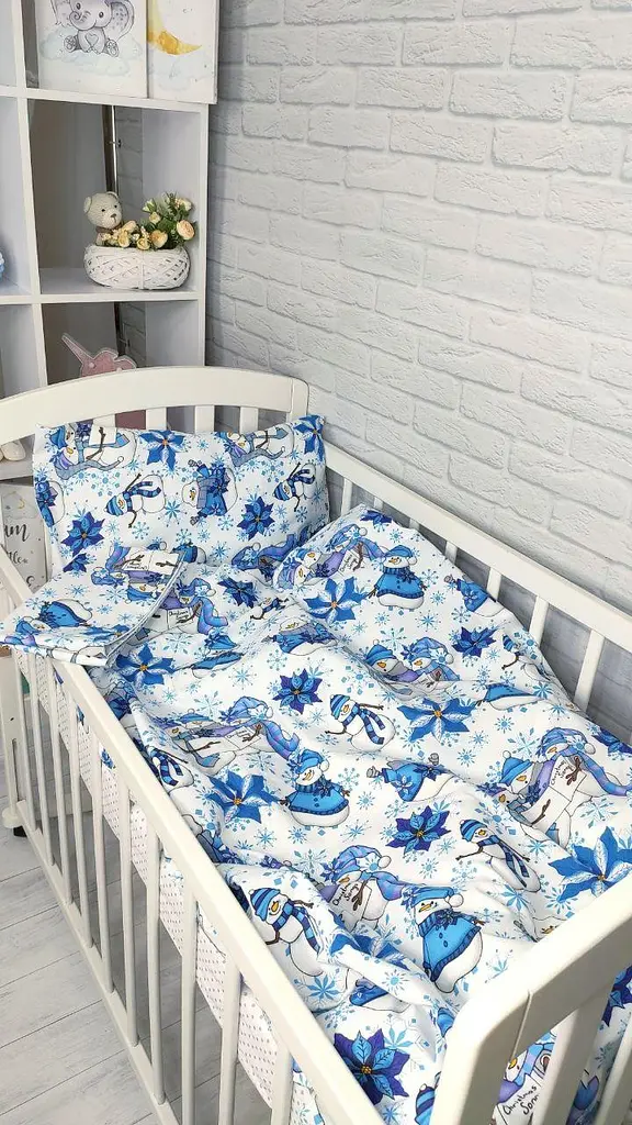 Качественное постельное белье детское новогоднее из хлопка 3+1 120х60 см ElLiz Белый с голубым - фото 3