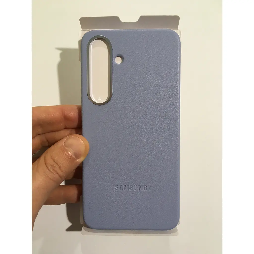 Оригінальний протиударний шкіряний чохол Kindsuit Case для Samsung Galaxy S25 (6.2") Light Blue EF-VS931PLEGWW - фото 3