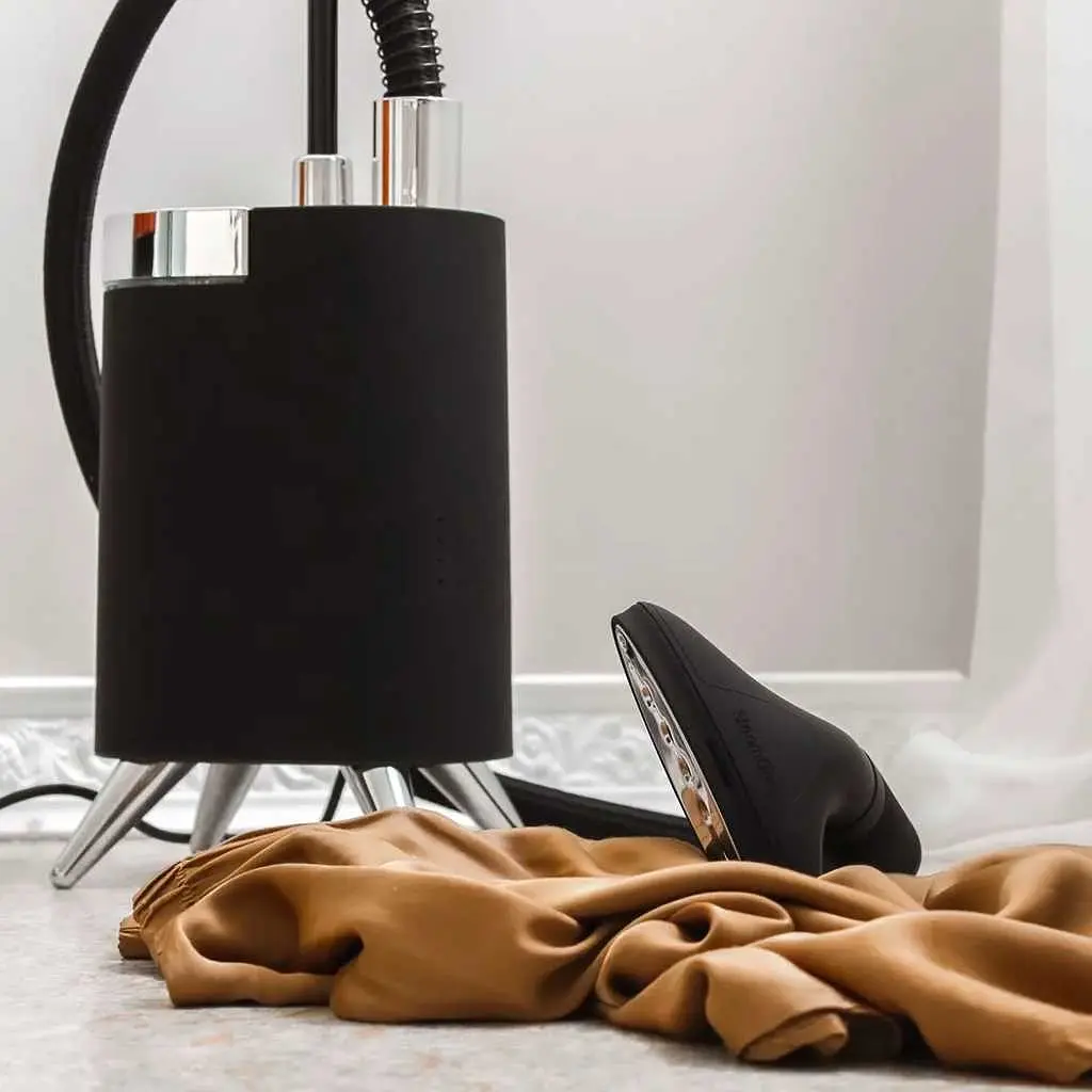 Отпариватель SteamOne вертикальный 1 л с ножками (Minilys) - фото 9