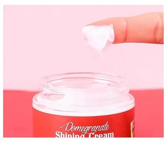 Крем для обличчя Гранат Pomegranate Shining Cream Jigott 70 мл - фото 3