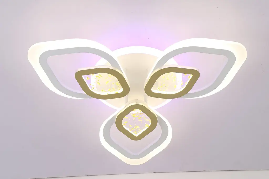 Люстра светодиодная Valeso V K29133-3 1 WT GD с пультом - фото 4