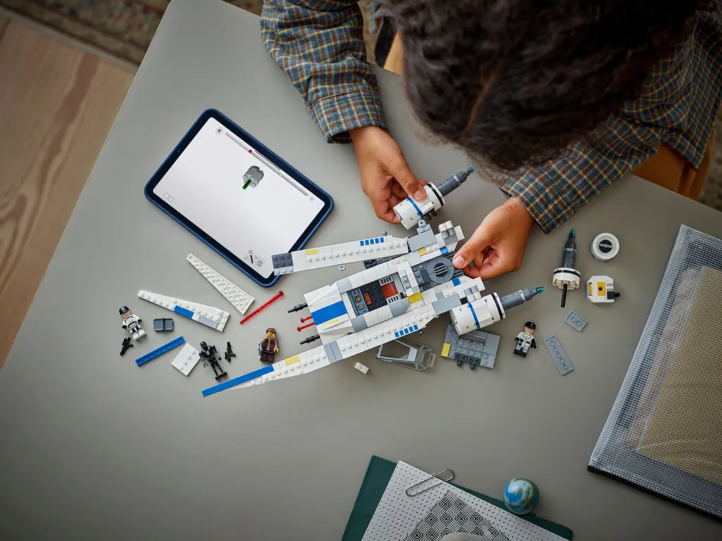 Конструктор LEGO Star Wars Повстанческий истребитель U-Wing 594 деталей (75399) - фото 9