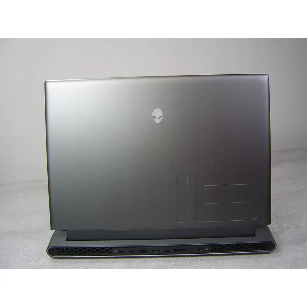 Ноутбук Dell Alienware m18 R2,i7-14700HX,64GB,1TB,4070,QHD+ - фото 12