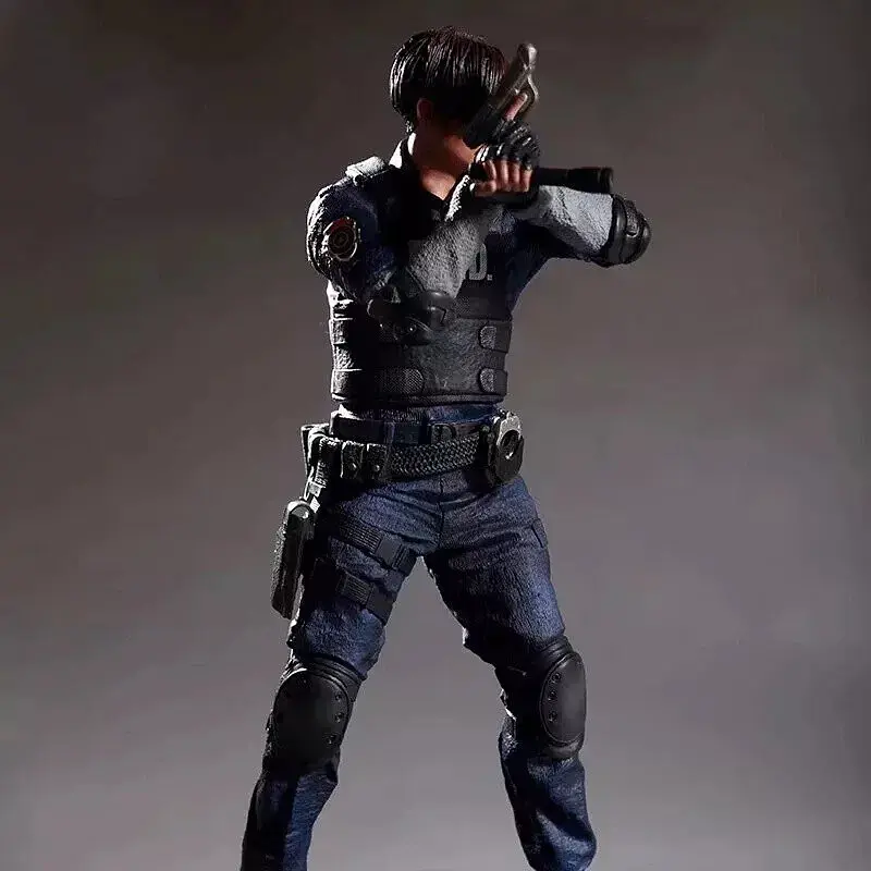 Фигурка Леон Скотт Кеннеди Обитель зла Resident Evil Leon S. Kennedy 32см CH RE LK 32 - фото 4