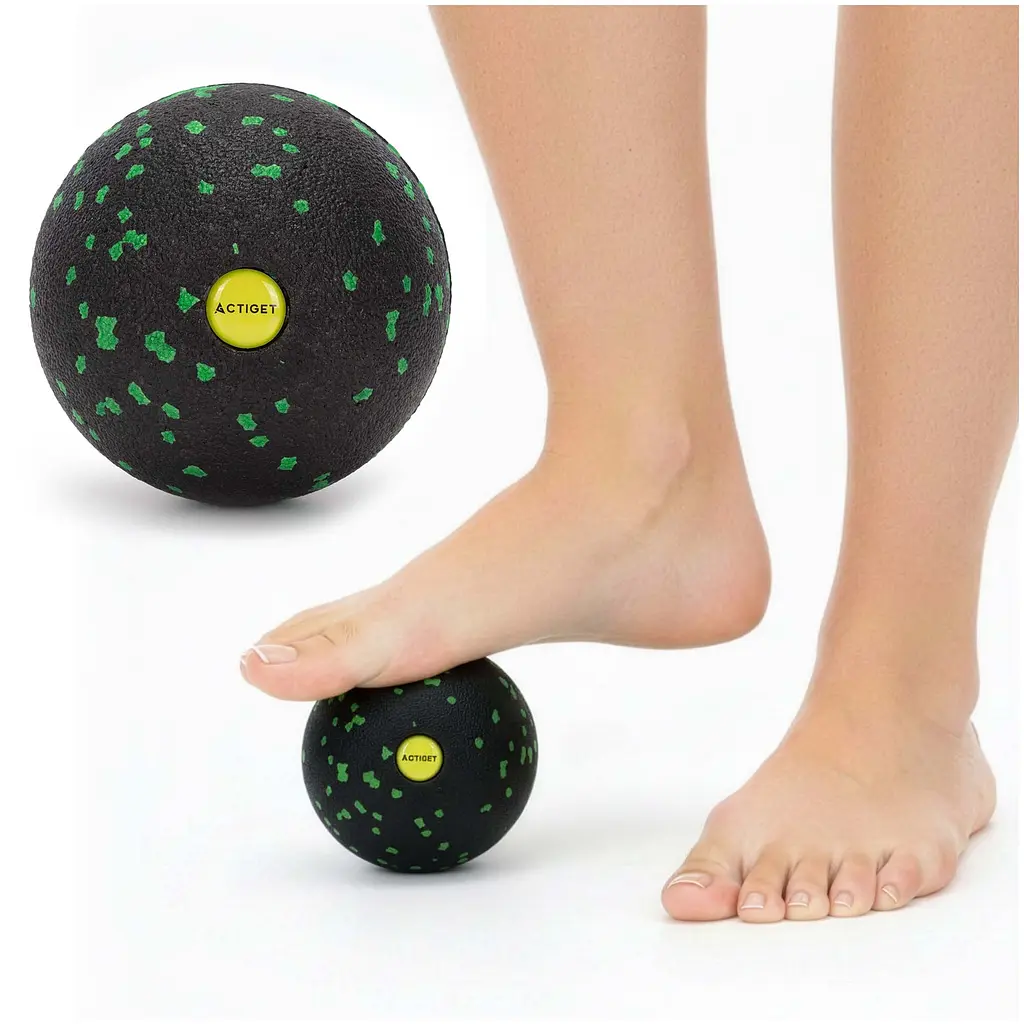Масажний м'яч Actiget EPP 8 см ACT0096 Black/Green - фото 4