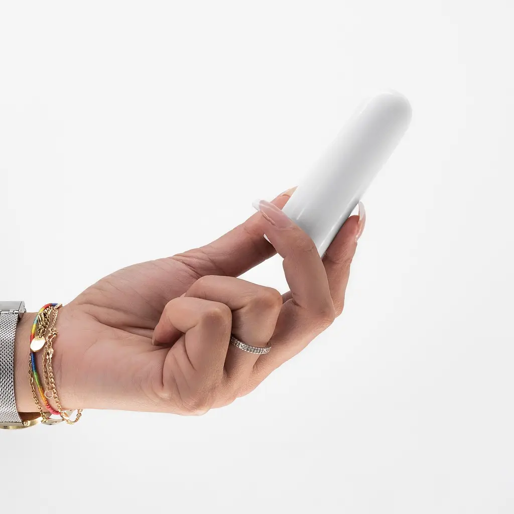 Мини-вибратор Crushious Quackers 8.6 см (белый) - фото 6