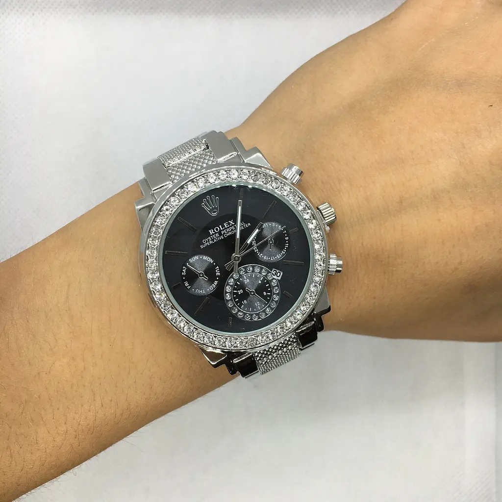 Наручний годинник жіночий Clockhouse Rolex Сріблястий (IBW490SB) - фото 5