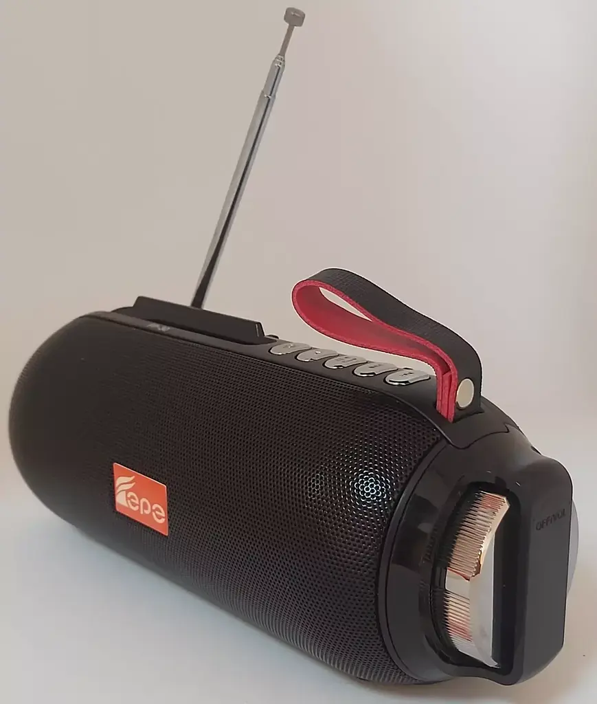 Портативна колонка No Brand FP-30-S із сонячною панеллю та ліхтарем - фото 3
