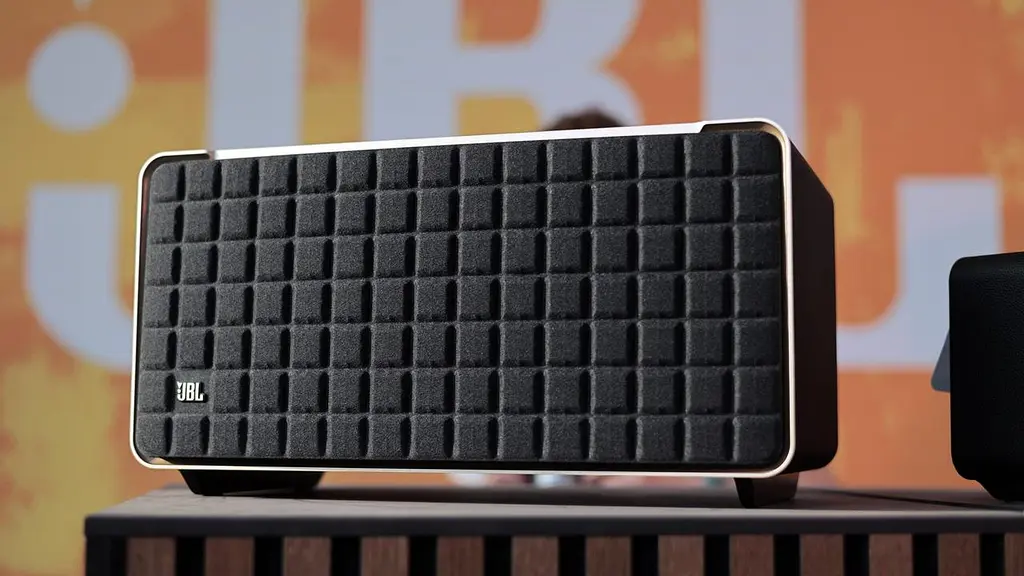 Портативна акустика JBL Authentics 500 (JBLAUTH500BLKEP) - фото 2