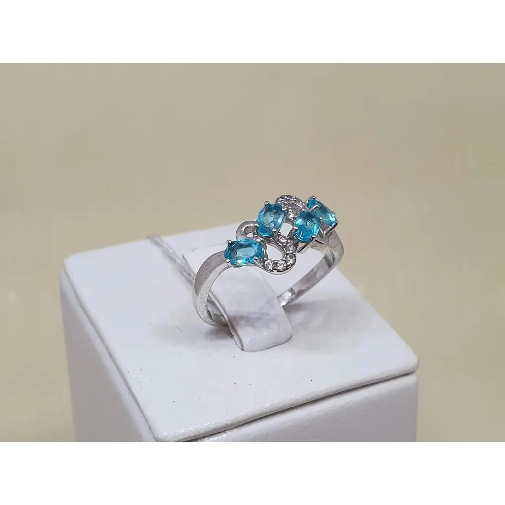 Срібне кільце Агні Абриель з кварцом блакитним і фіанітами. 1026/1Р-QSWB 17,5 - фото 2