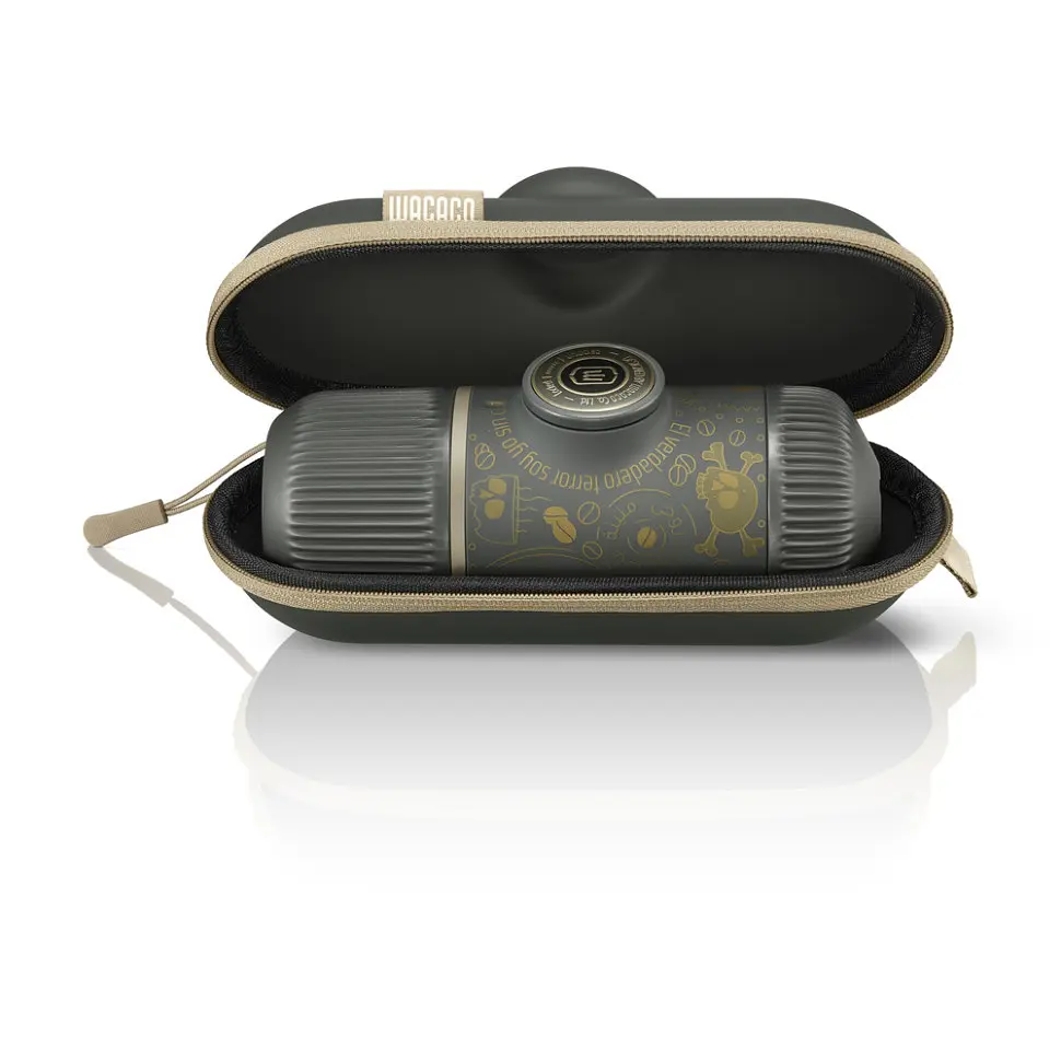 Портативна еспресо-кавоварка Wacaco Nanopresso темно-сіра з чохлом - фото 4