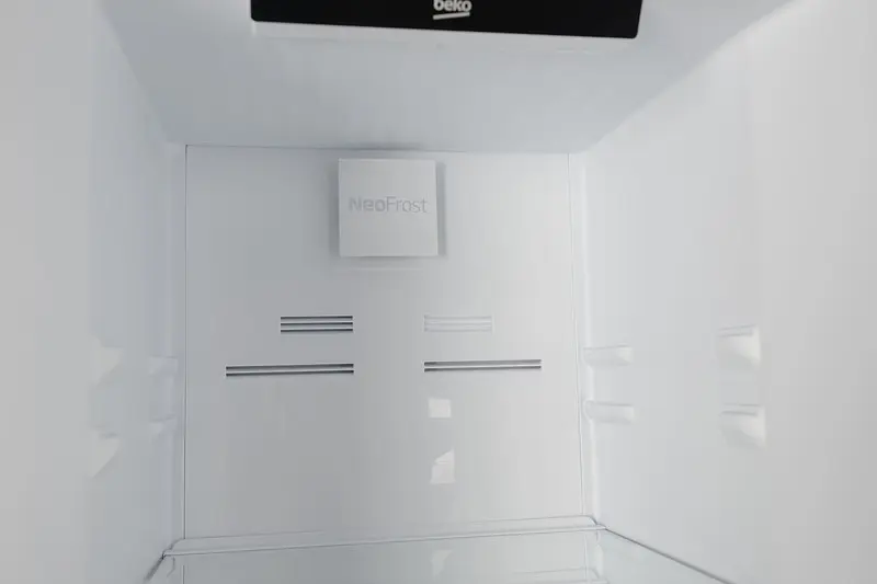 Холодильник двухкамерный Beko RCNA406E35ZXBR - фото 12