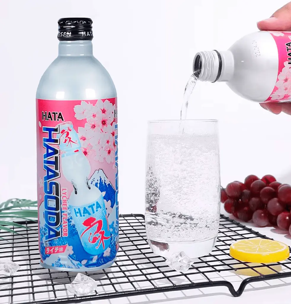 Газований напій Hata Soda Ramune Lychee 500мл - фото 3