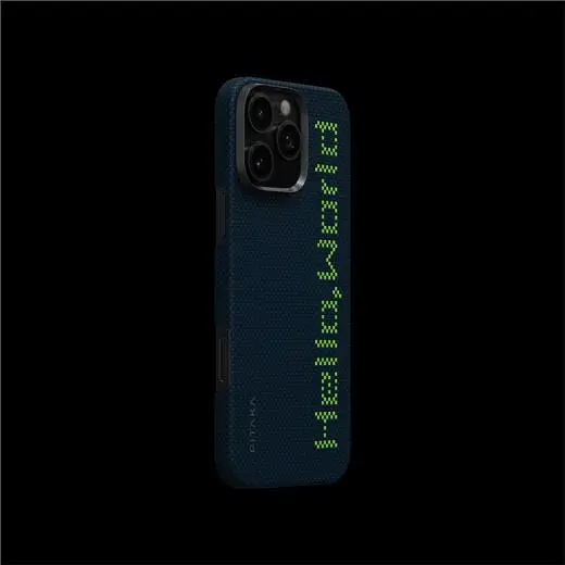 Карбоновий чохол, що світиться Pitaka x Aries Tactile Woven Case Hello World для iPhone 16 Pro (KI1602HWT) - фото 3